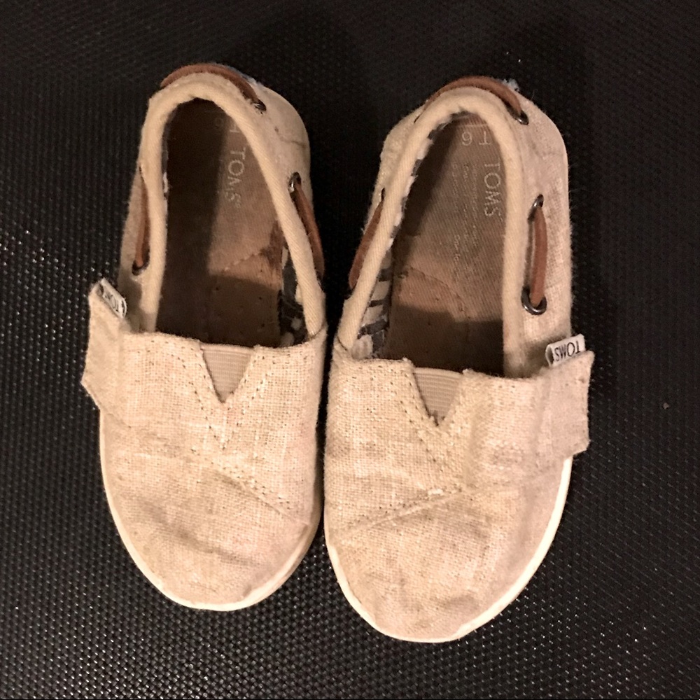 Kids Tom’s Canvas Shoes